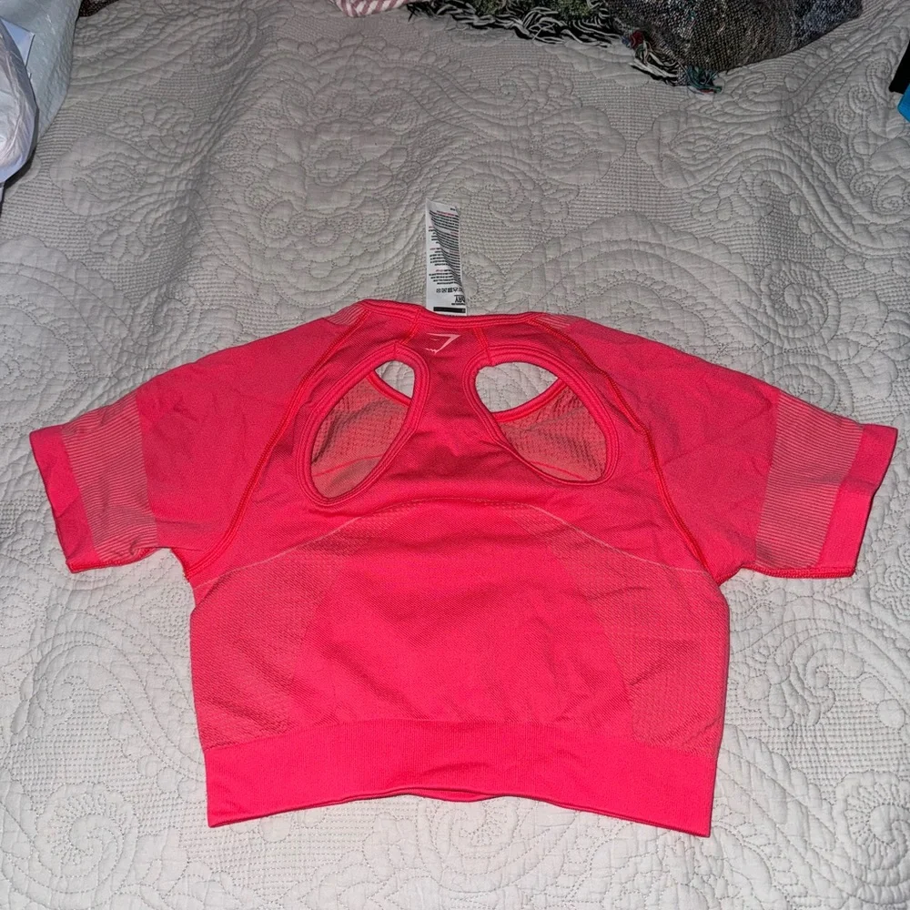 5- ULTRA SEAMLESS GYMSHARK CROP TOPS- BLACK, BLUE, PINK, TEAL, & ORANGE MEDIUM - Picture 9 of 15